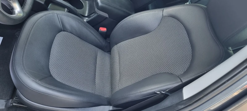 Hyundai IX35 2.0CRDI * 4WD* * AVTOMAT* * NAVI* * ШВЕЙЦАРИЯ* , снимка 7 - Автомобили и джипове - 51000428