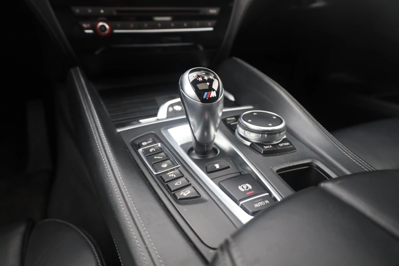 BMW X6 M xDrive 360  NightVision SoftClo HuD 4SzH #iCarbg, снимка 14 - Автомобили и джипове - 52377885