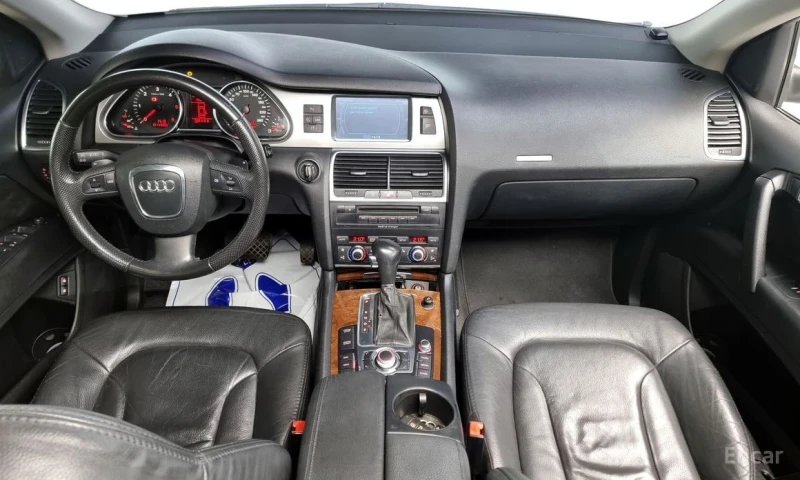 Audi Q7, снимка 7 - Автомобили и джипове - 52997686