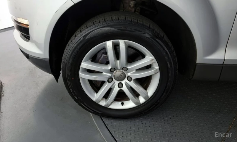 Audi Q7, снимка 5 - Автомобили и джипове - 52997686
