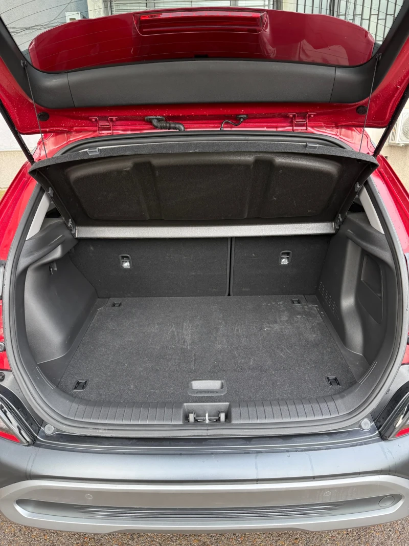 Hyundai Kona 1.6T AWD, снимка 8 - Автомобили и джипове - 53285853