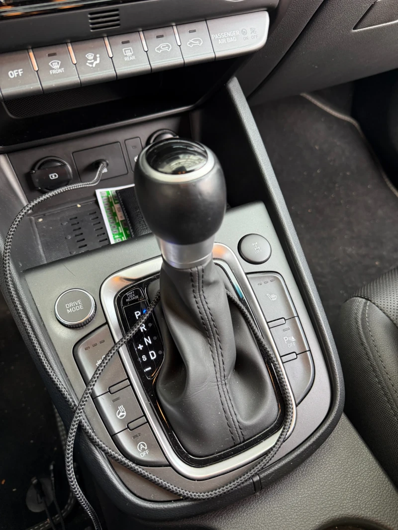 Hyundai Kona 1.6T AWD, снимка 14 - Автомобили и джипове - 53285853