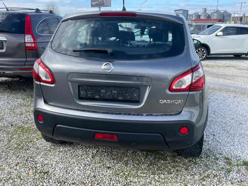 Nissan Qashqai 1.6 газ BRC като нова , снимка 5 - Автомобили и джипове - 53499661