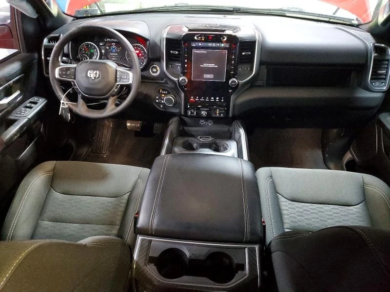 Dodge RAM 1500, снимка 8 - Автомобили и джипове - 54666875