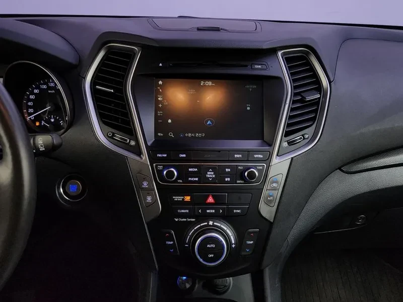 Hyundai Santa fe 2.0 2Wd Premium, снимка 12 - Автомобили и джипове - 55888720