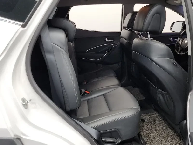 Hyundai Santa fe 2.0 2Wd Premium, снимка 11 - Автомобили и джипове - 55888720