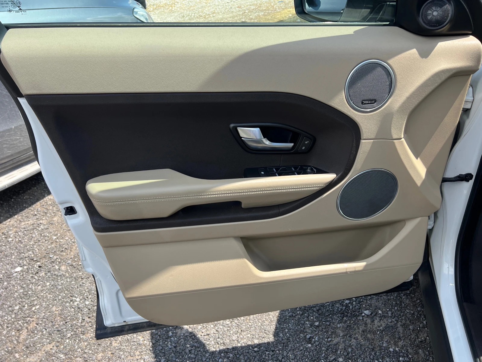 Land Rover Range Rover Evoque 2.2d-4x4- | Mobile.bg — изображение 14