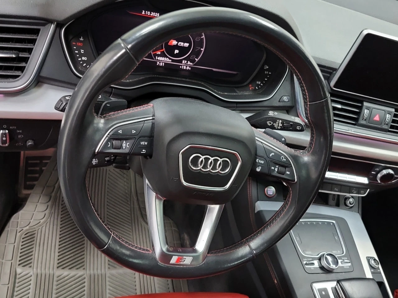 Audi SQ5 * АВТО КРЕДИТ* ЦЕНА ДО БГ * CARFAX *  - изображение 10