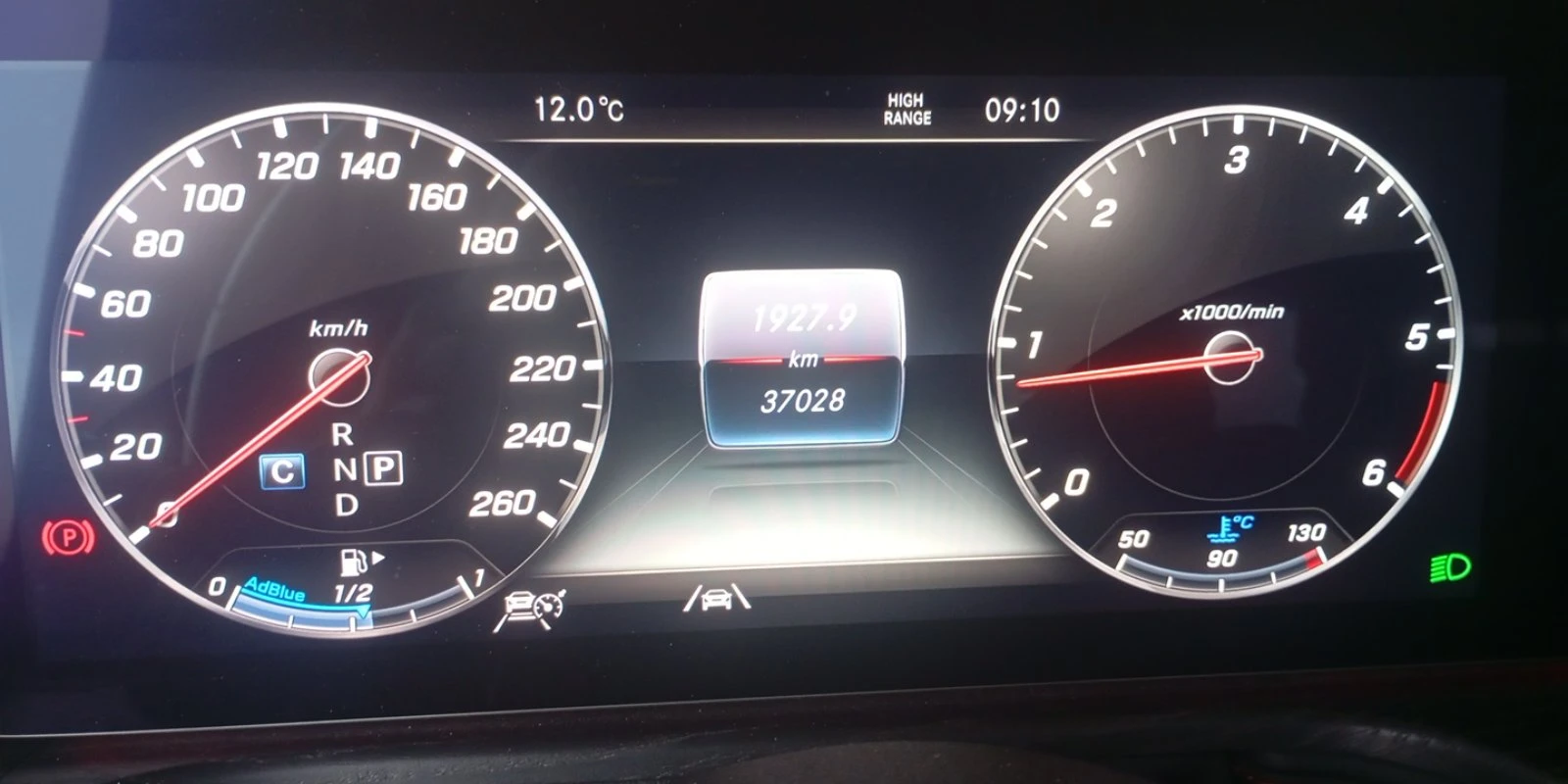 Mercedes-Benz G 400 d - изображение 8