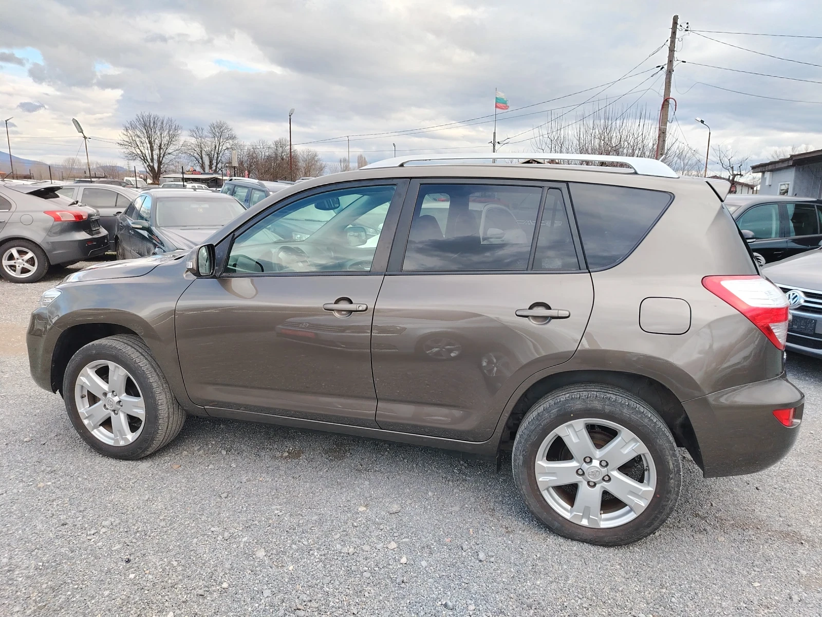 Toyota Rav4 2.2 D-Cat - изображение 8