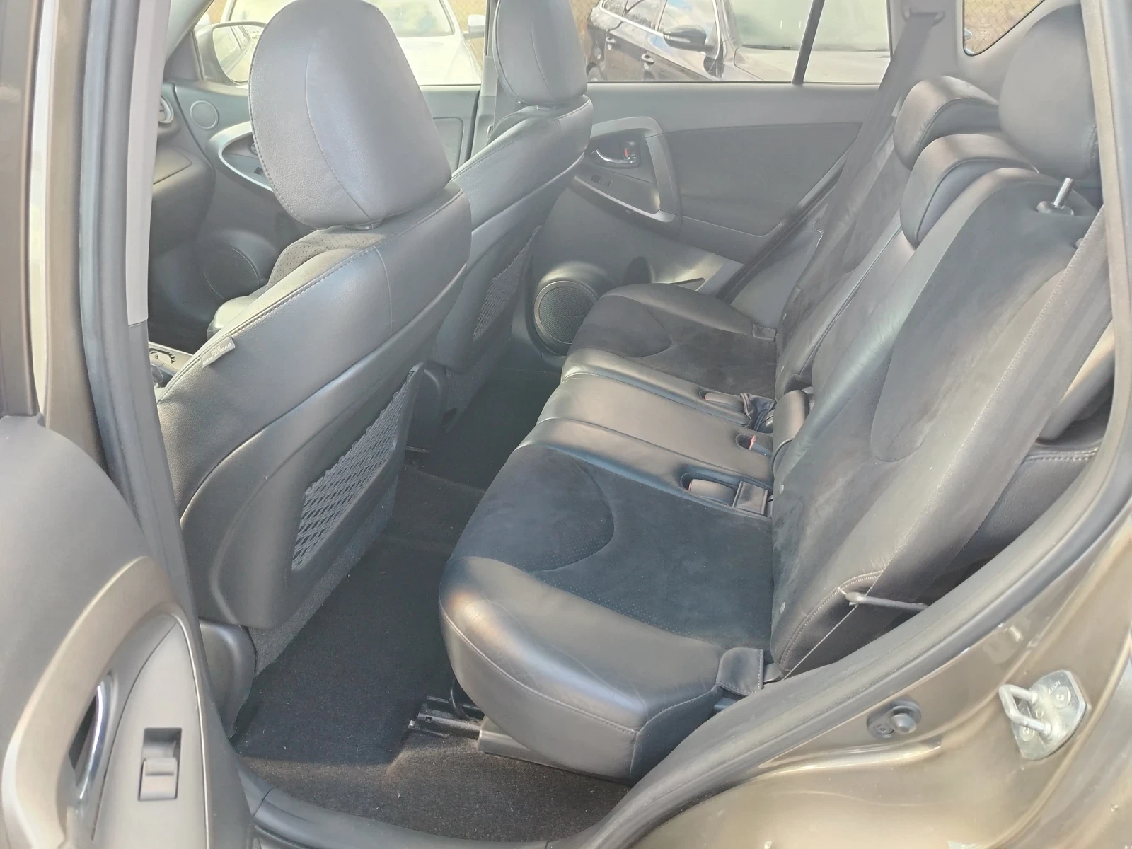 Toyota Rav4 2.2 D-Cat | Mobile.bg � ����������� 13