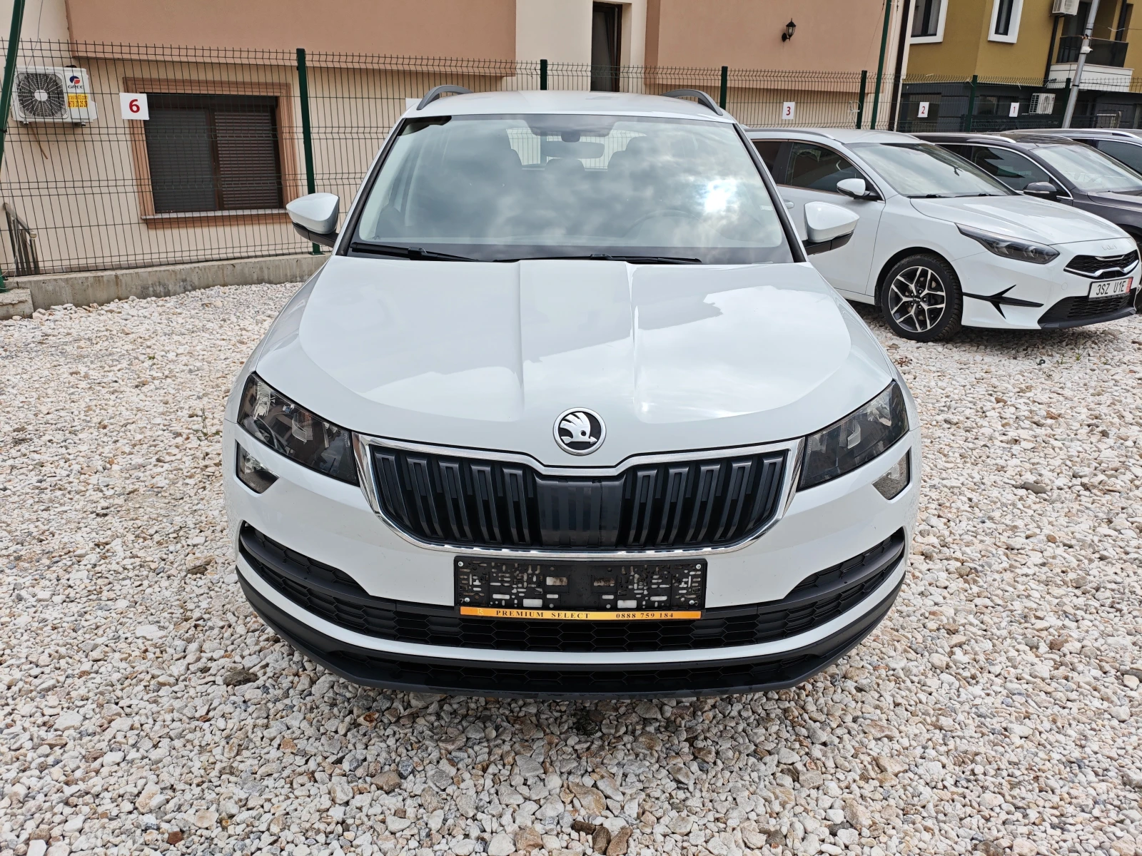 Skoda Karoq 1.5TSI 150кс. , снимка 2 - Автомобили и джипове - 54383007