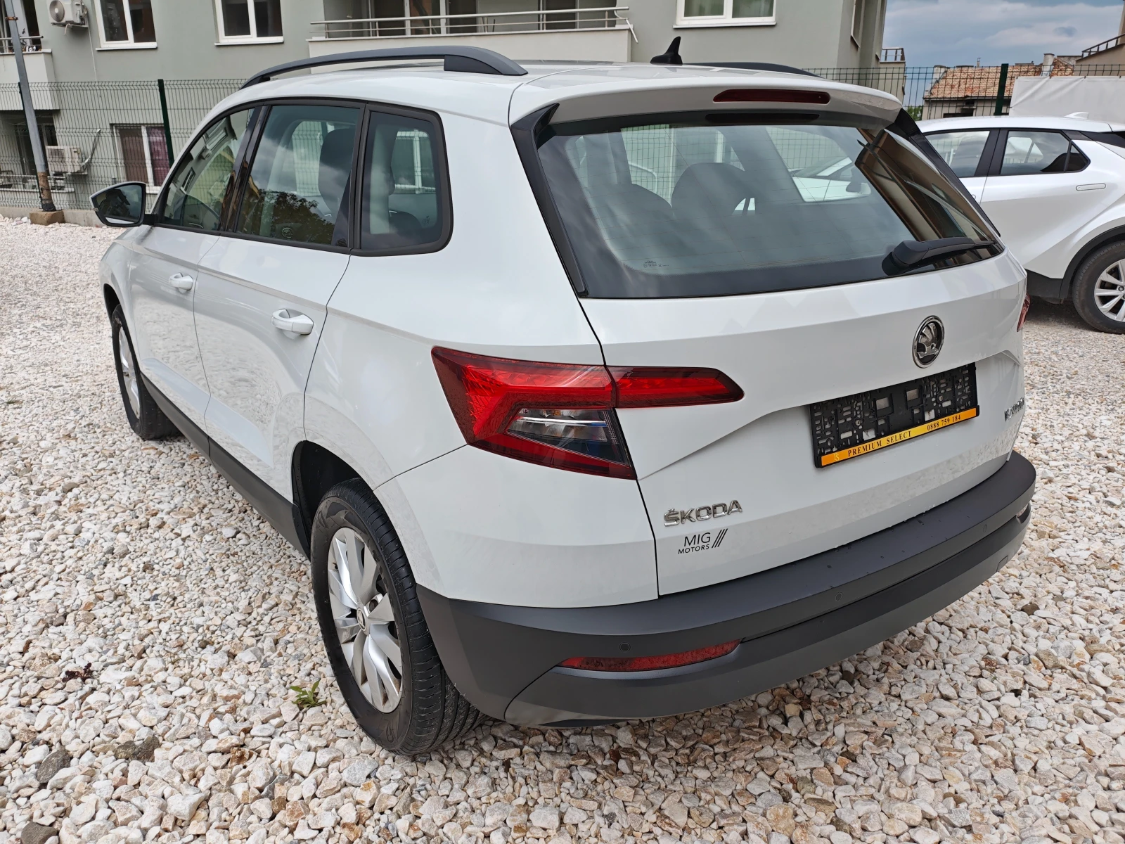 Skoda Karoq 1.5TSI 150кс. , снимка 6 - Автомобили и джипове - 54383007