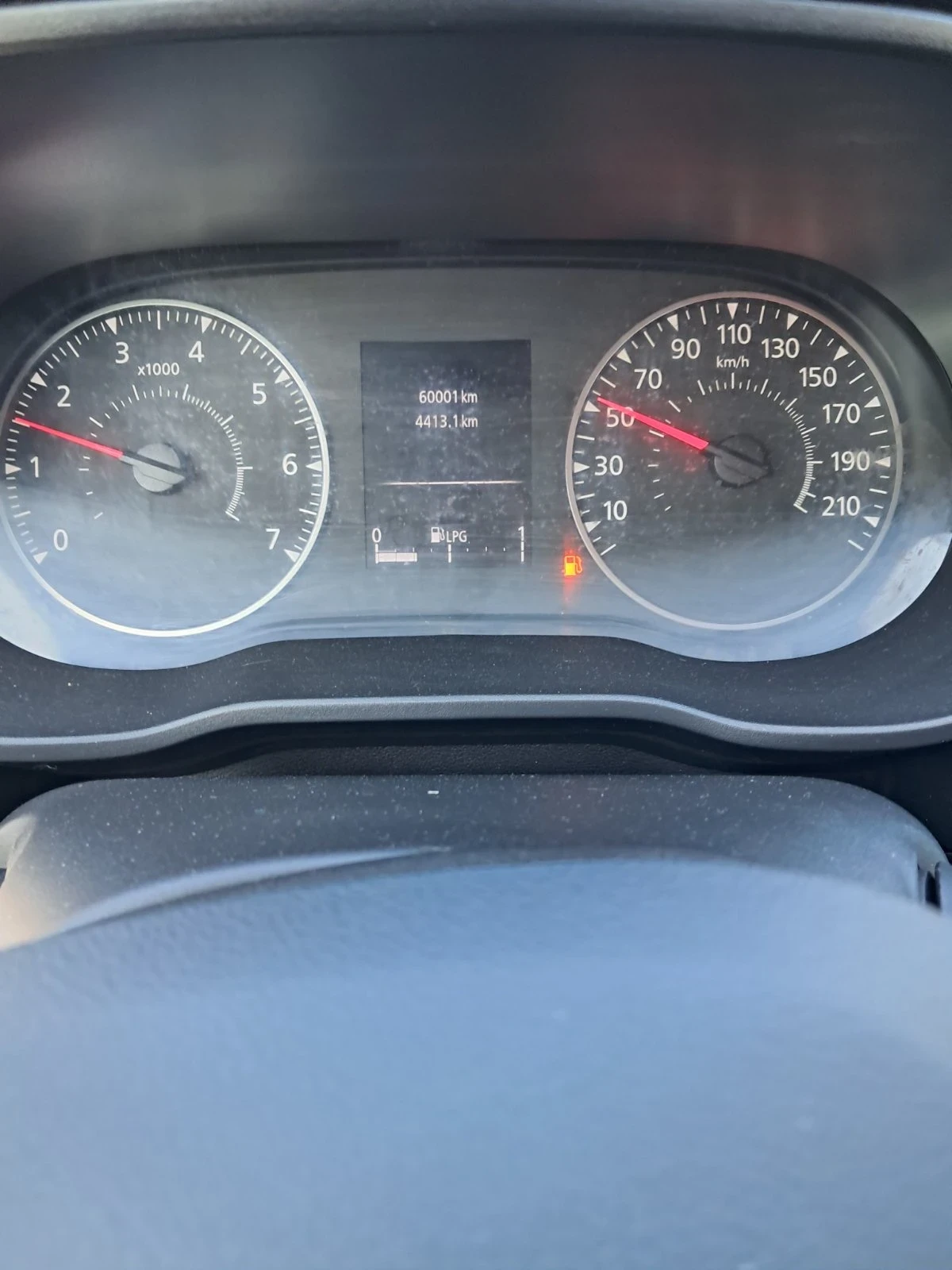 Dacia Duster, снимка 7 - Автомобили и джипове - 54651795