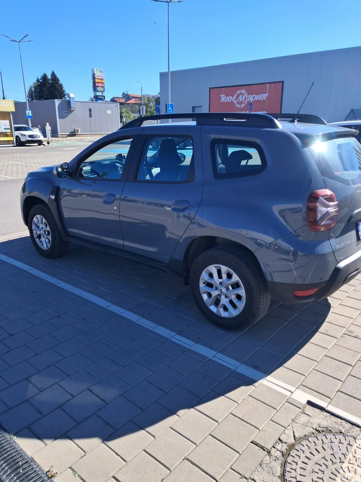 Dacia Duster, снимка 6 - Автомобили и джипове - 54651795