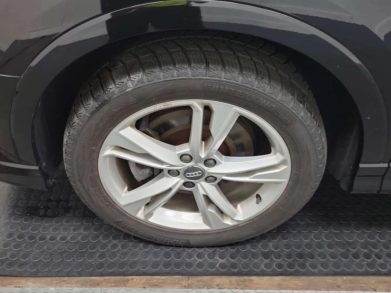 Audi Q3 * CARFAX * ПЕРФЕКТНО СЕРВИЗИРАНА * ПАНОРАМА * , снимка 8 - Автомобили и джипове - 54942111