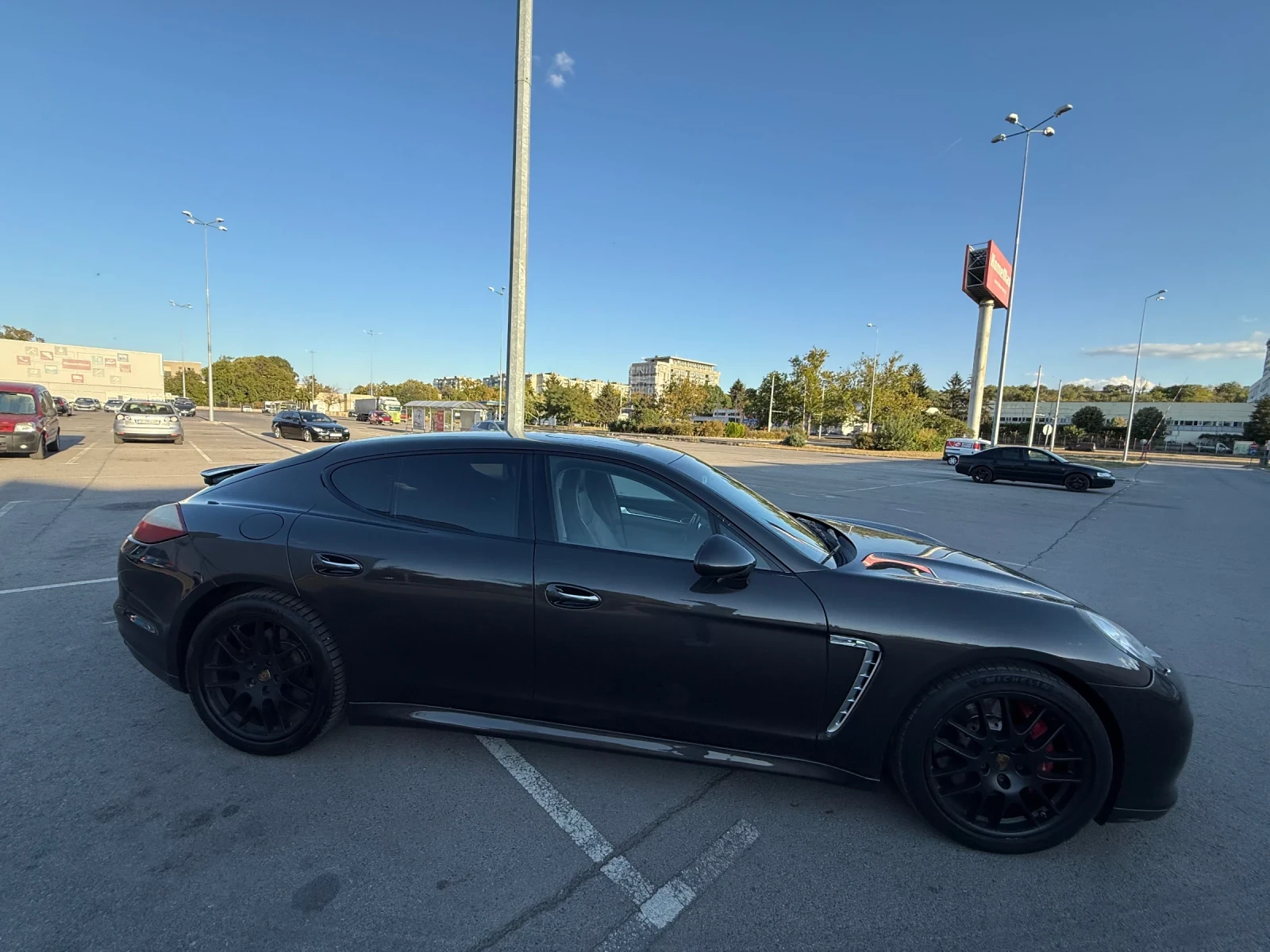 Porsche Panamera ЗАДЪЛЖИТЕЛЕН* БАРТЕР* TurboS* 550кс, снимка 5 - Автомобили и джипове - 55013688
