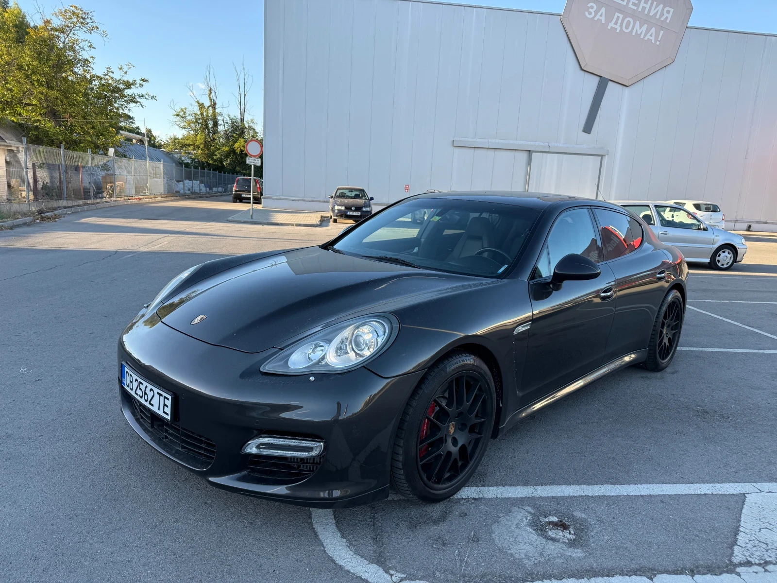 Porsche Panamera ЗАДЪЛЖИТЕЛЕН* БАРТЕР* TurboS* 550кс, снимка 2 - Автомобили и джипове - 55013688