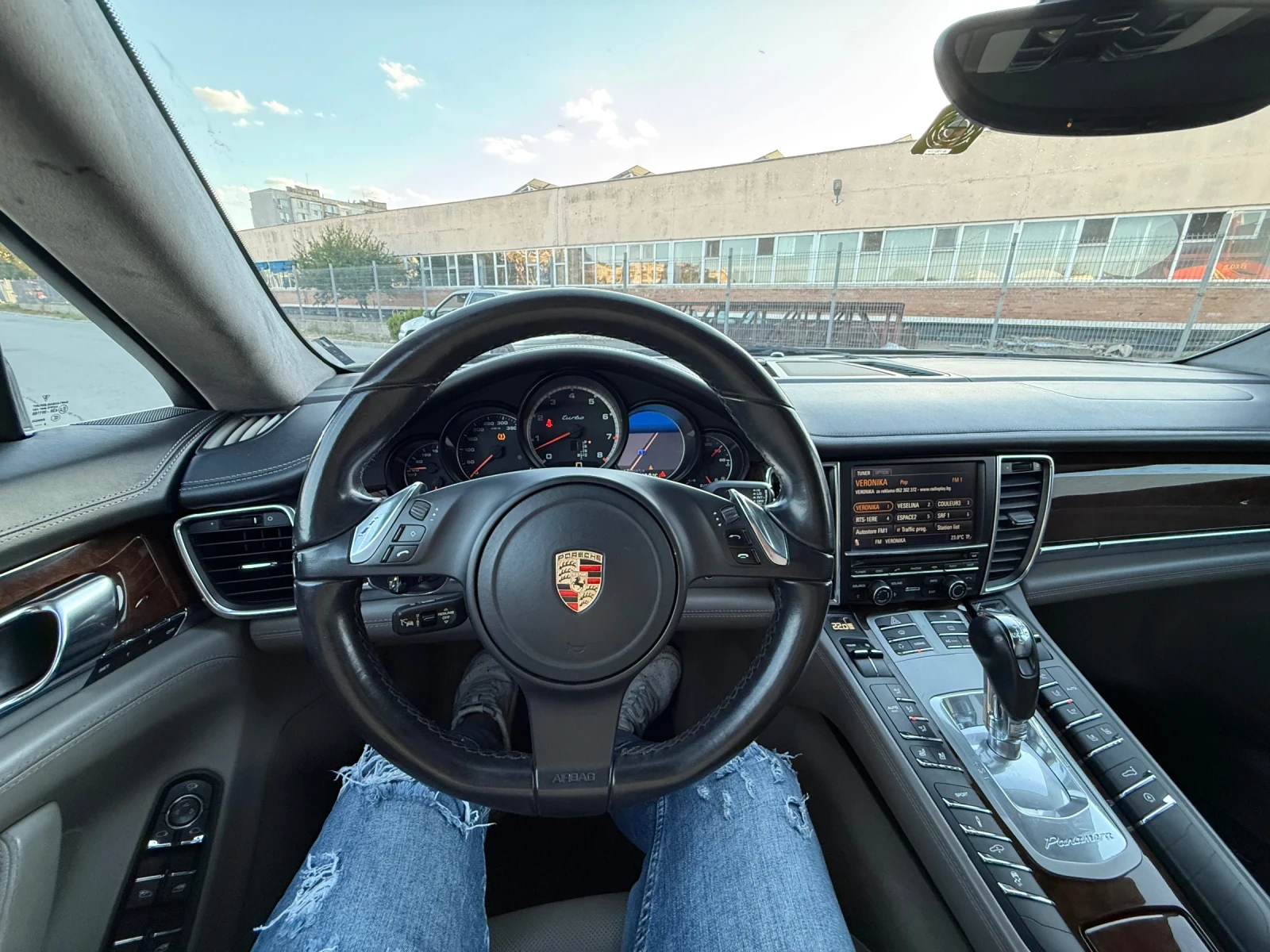 Porsche Panamera ЗАДЪЛЖИТЕЛЕН* БАРТЕР* TurboS* 550кс, снимка 15 - Автомобили и джипове - 55013688