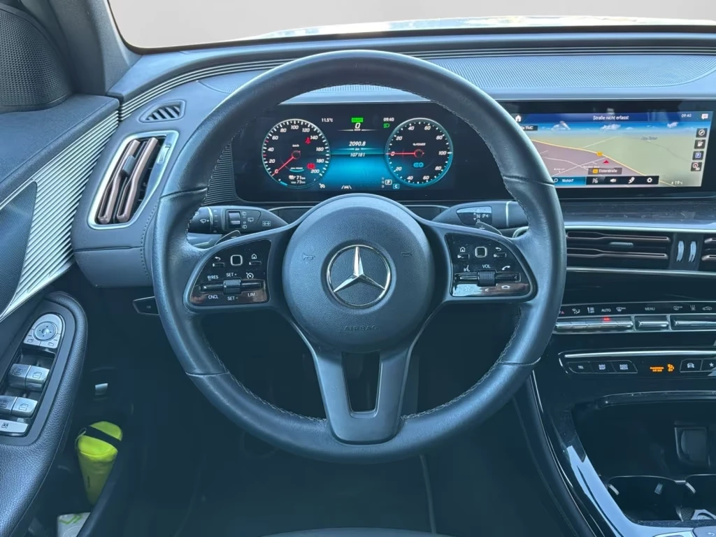 Mercedes-Benz EQC 400 4M/БАТЕРИЯ-94%/80KWH/KEYL/CAM/TOP, снимка 8 - Автомобили и джипове - 55092073