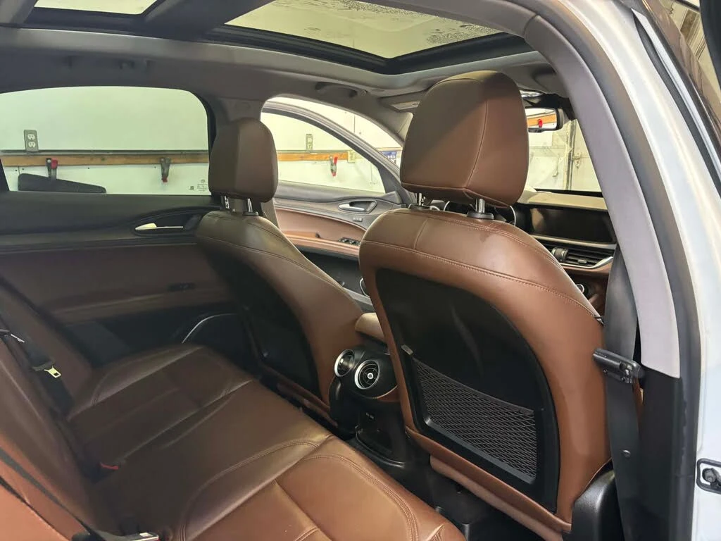 Alfa Romeo Stelvio 2.0 AWD , снимка 9 - Автомобили и джипове - 55258490