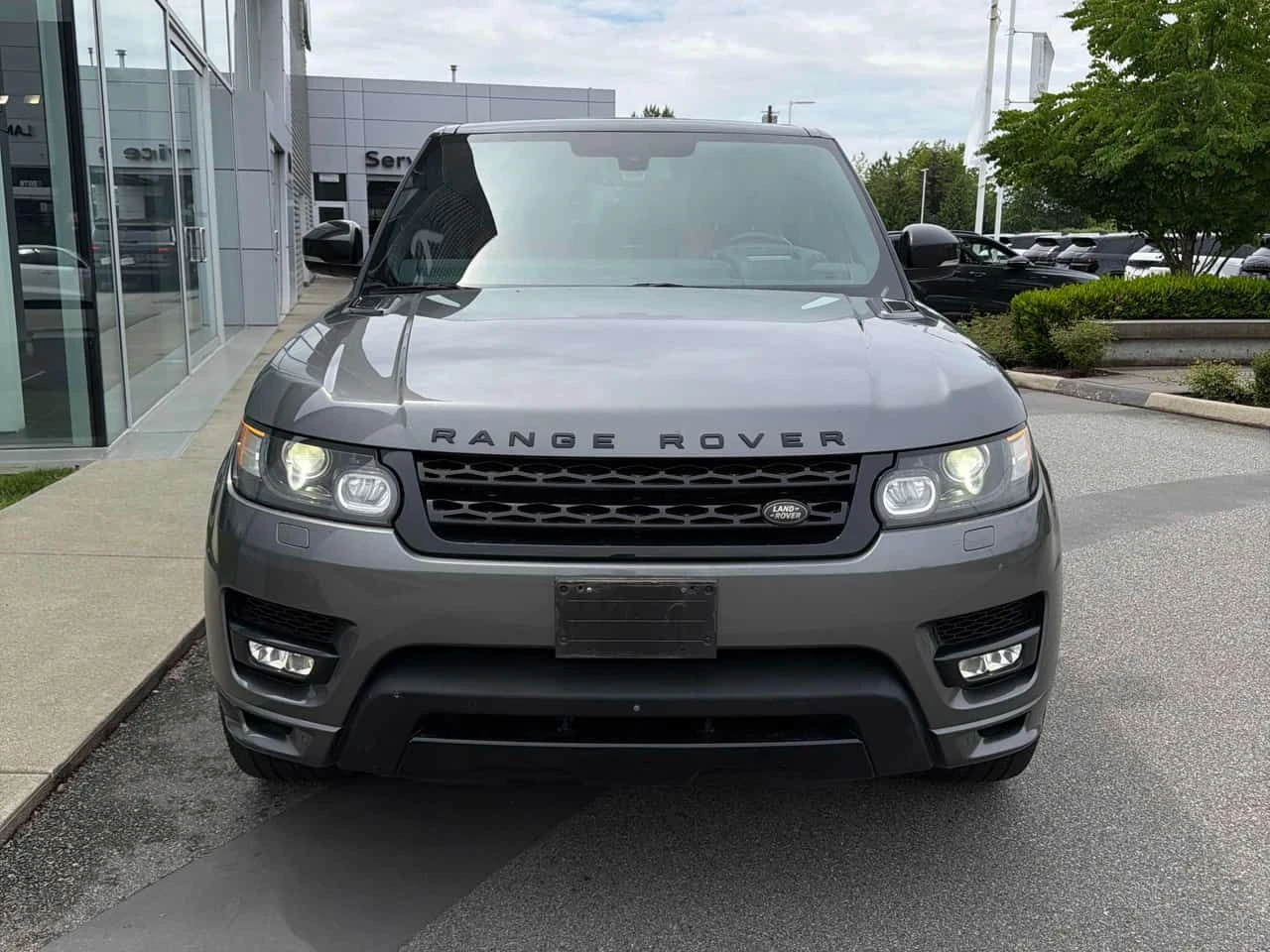 Land Rover Range Rover Sport  V6 HST LE / СЕРВИЗНА ИСТОРИЯ  / ЦЕНА ДО БЪЛГАРИЯ, снимка 2 - Автомобили и джипове - 55281682