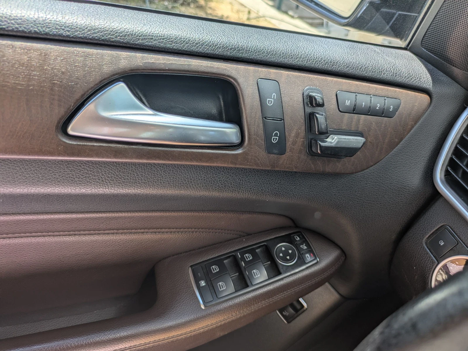 Mercedes-Benz ML 350, снимка 11 - Автомобили и джипове - 55595310