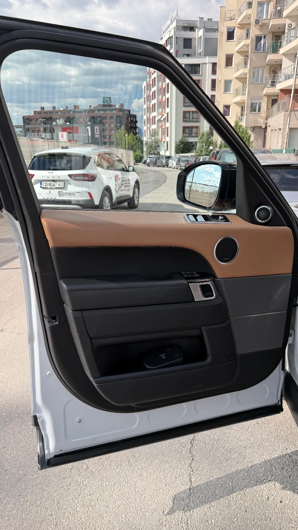 Land Rover Range Rover Sport, снимка 11 - Автомобили и джипове - 55657476