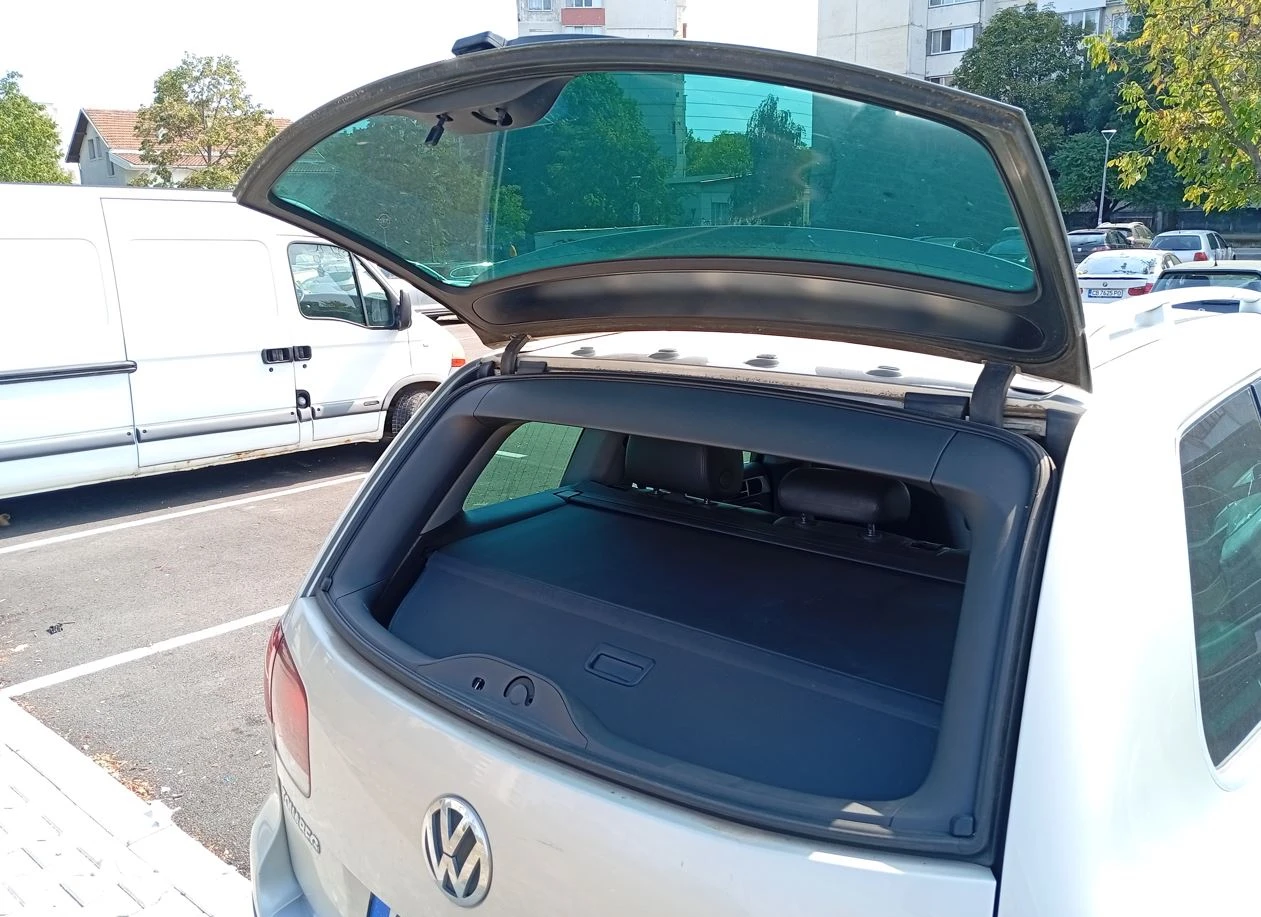 VW Touareg, снимка 9 - Автомобили и джипове - 56267851