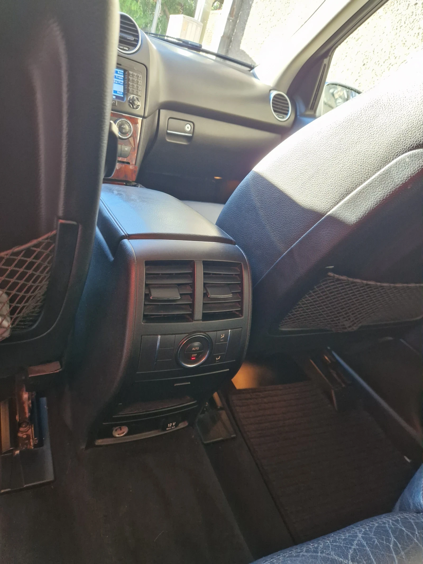 Mercedes-Benz ML 320, снимка 8 - Автомобили и джипове - 56512491