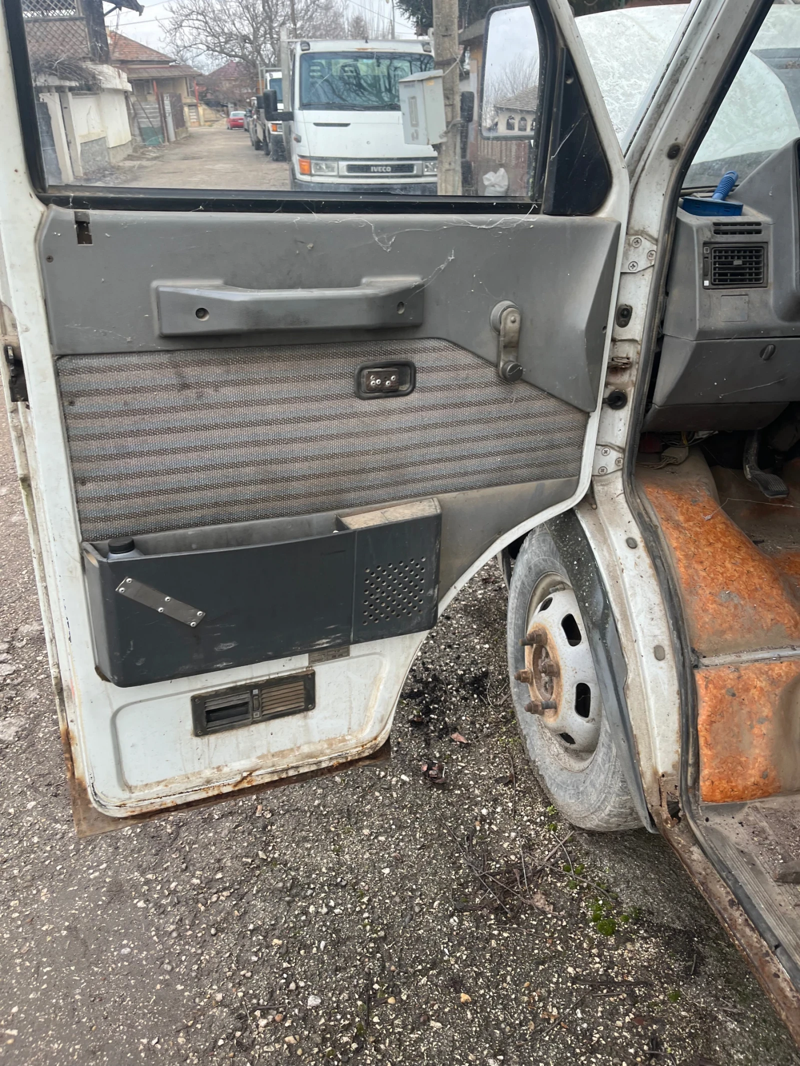 Iveco 3510 Бордови с здрав бризент - изображение 10