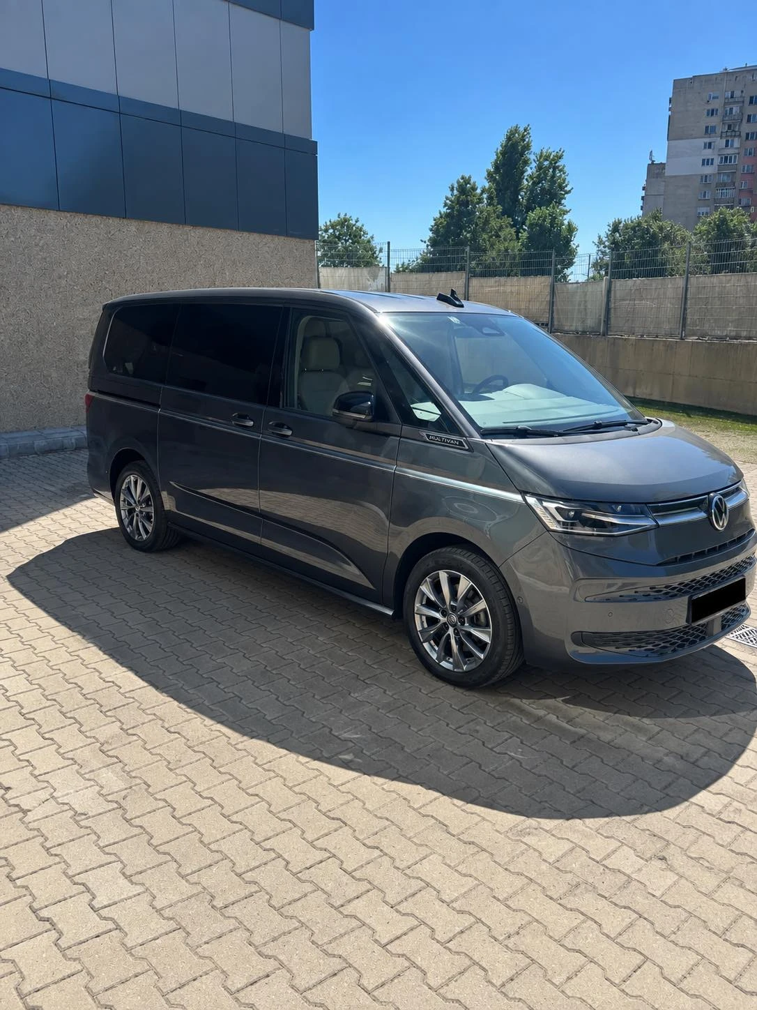 VW Multivan, снимка 4 - Бусове и автобуси - 55991270