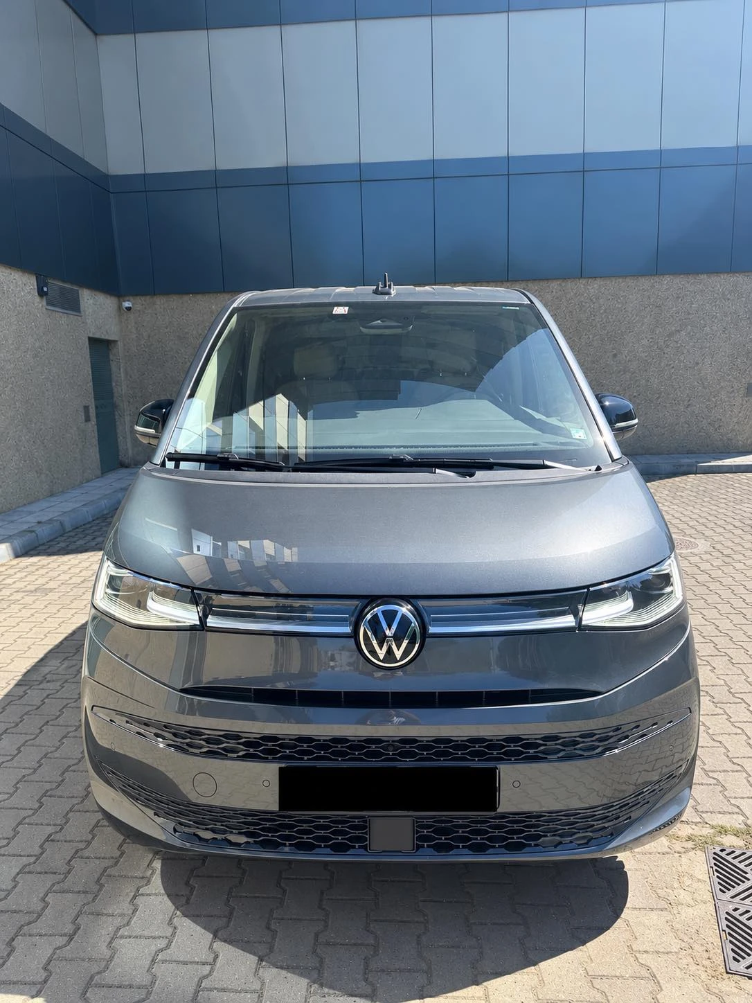 VW Multivan, снимка 2 - Бусове и автобуси - 55991270