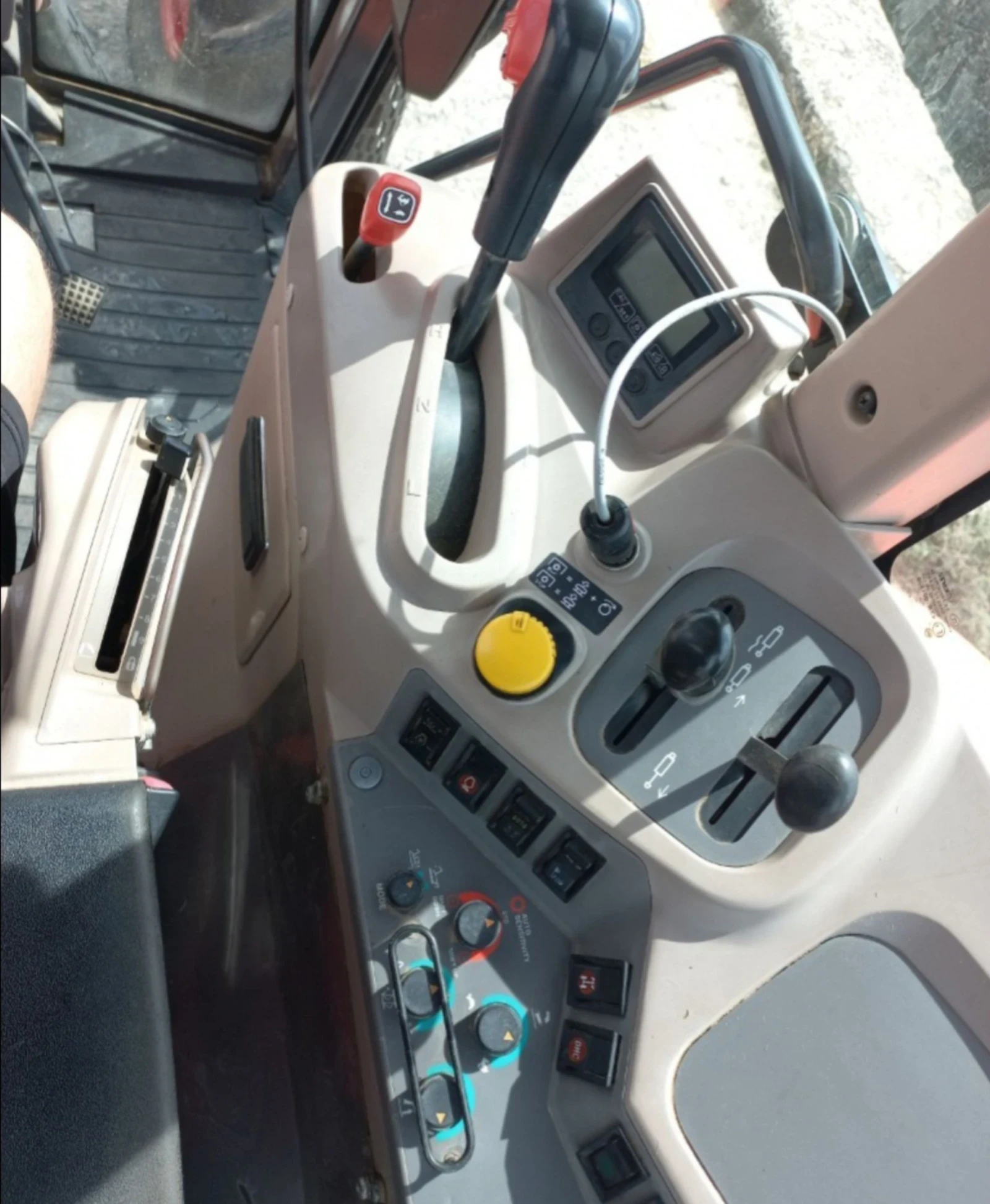 Трактор Kubota M130 - изображение 4