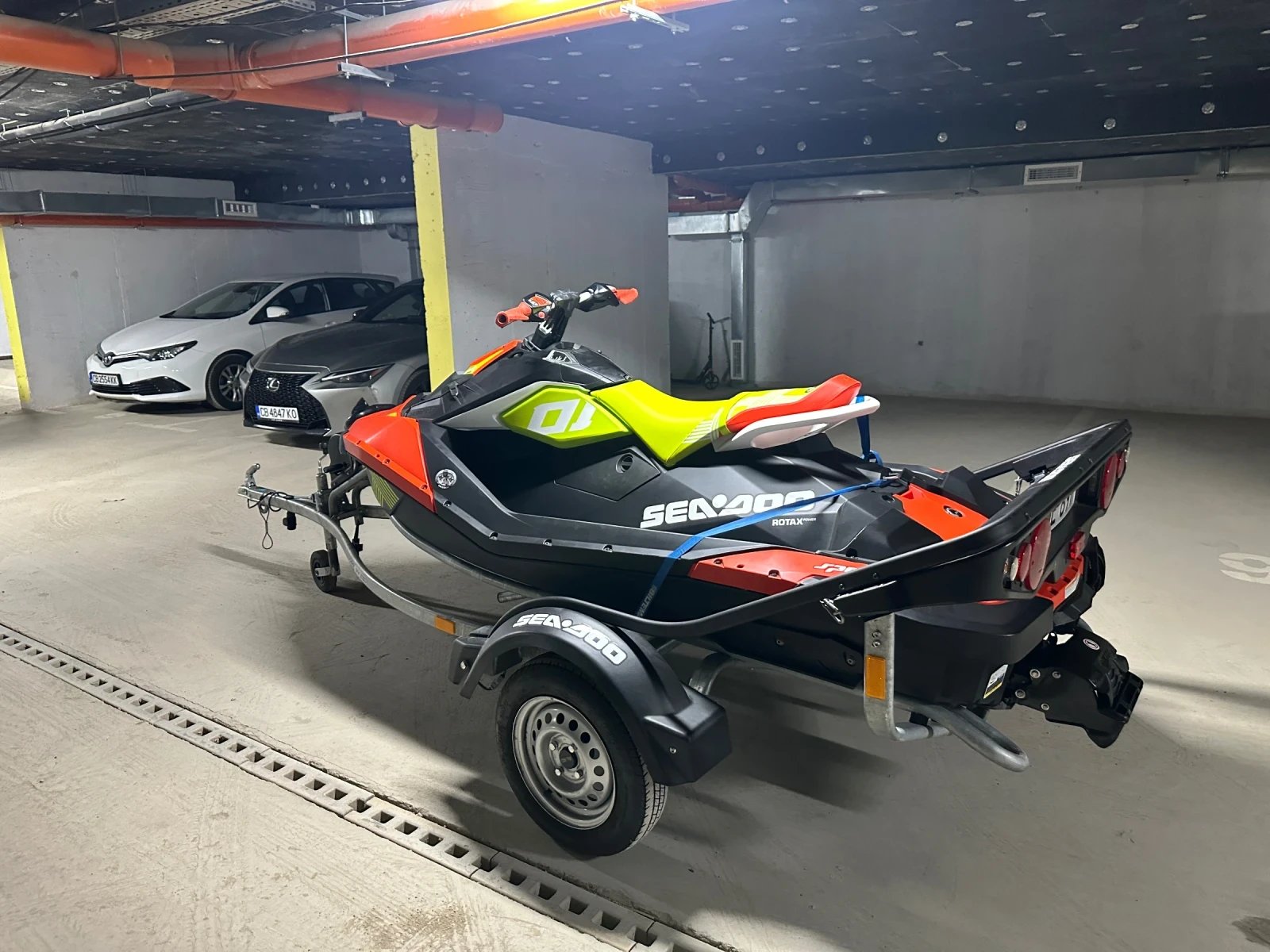 Джет Bombardier Sea Doo Spark Trixx, снимка 4 - Воден транспорт - 54808601