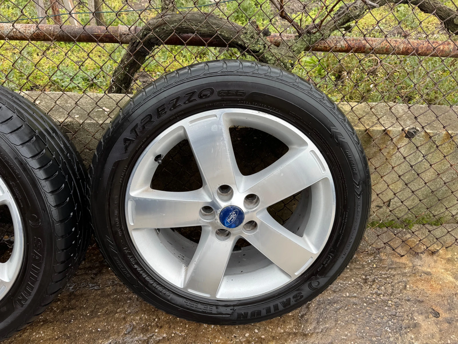 ���� � ������ 225/50R17 �� Ford Galaxy | Mobile.bg � ����������� 5