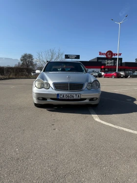 Mercedes-Benz C 270, снимка 4