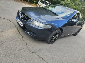     Honda Accord 2.0i