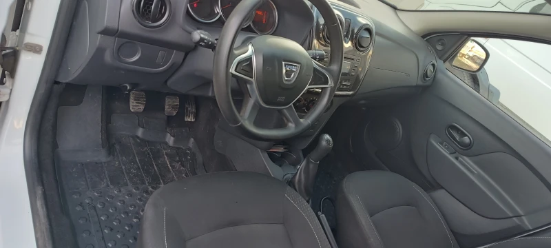 Dacia Sandero, снимка 13 - Автомобили и джипове - 47432063