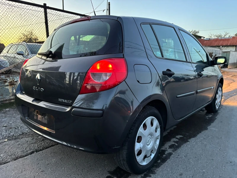 Renault Clio 1, 200 EURO4 , снимка 2 - Автомобили и джипове - 47635552