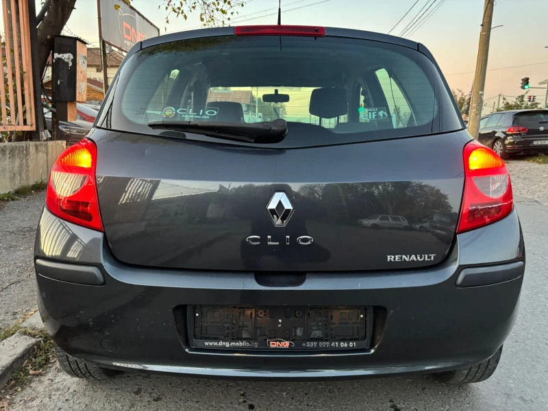 Renault Clio 1, 200 EURO4 , снимка 6 - Автомобили и джипове - 47635552