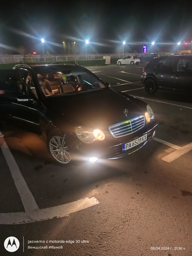 Mercedes-Benz C 200, снимка 8 - Автомобили и джипове - 48513618