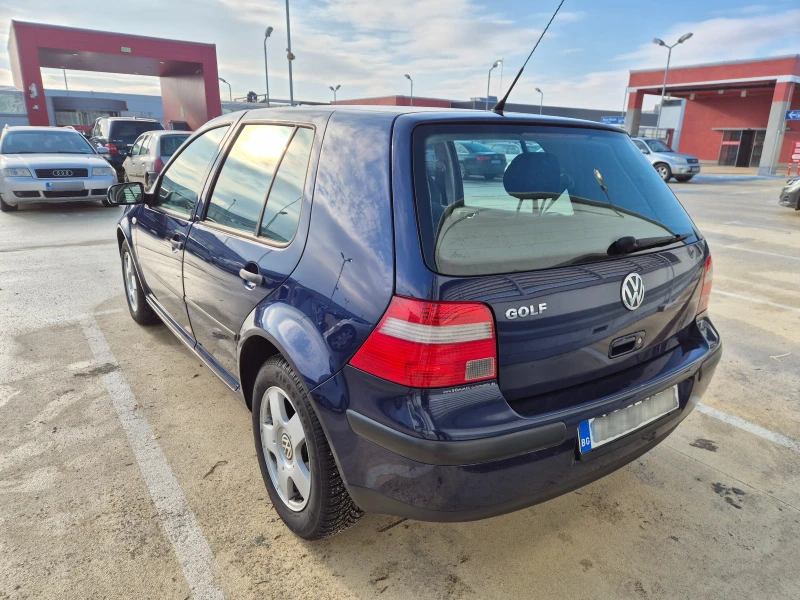 VW Golf 4 1.4i 16V, снимка 5 - Автомобили и джипове - 48482294