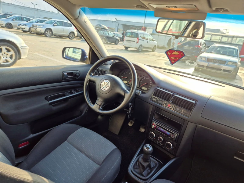 VW Golf 4 1.4i 16V, снимка 12 - Автомобили и джипове - 48482294