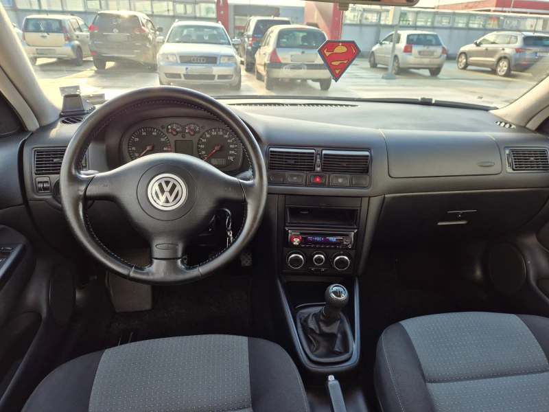 VW Golf 4 1.4i 16V, снимка 8 - Автомобили и джипове - 48482294