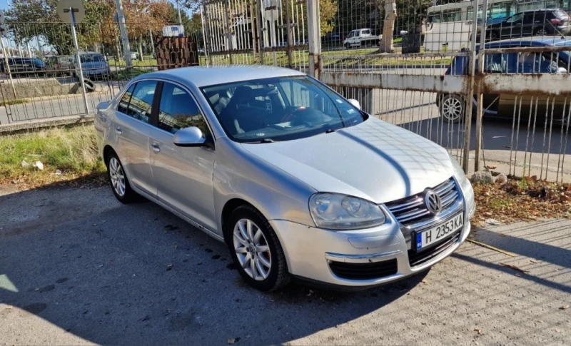 VW Jetta, снимка 1 - Автомобили и джипове - 48817776