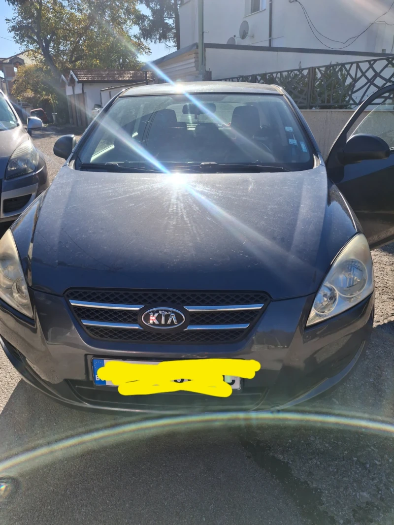 Kia Ceed 1.4, снимка 2 - Автомобили и джипове - 52266917