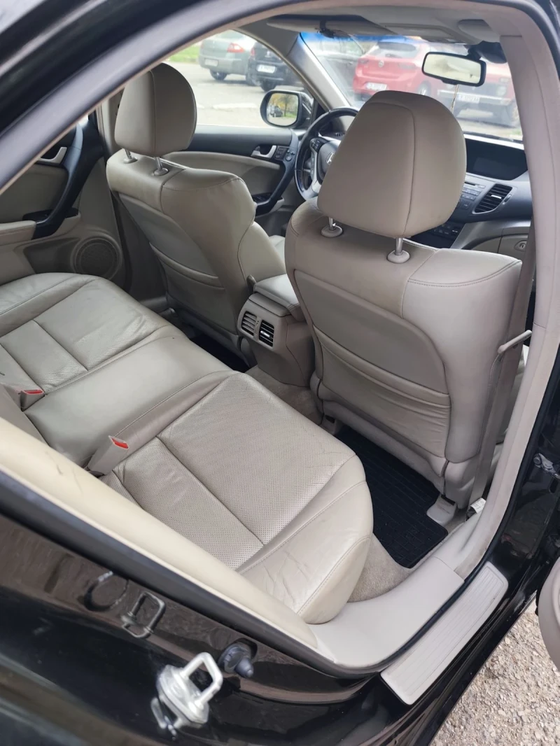 Honda Accord 2.4, снимка 14 - Автомобили и джипове - 52434238