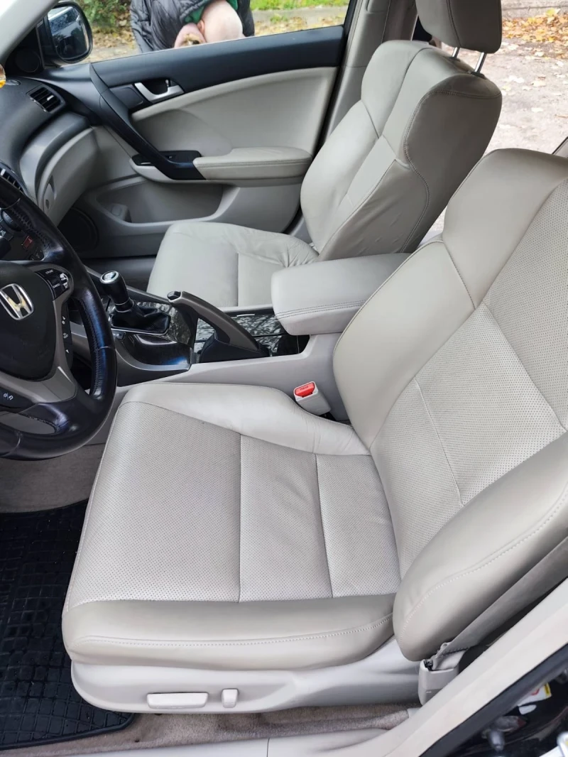 Honda Accord 2.4, снимка 8 - Автомобили и джипове - 52434238