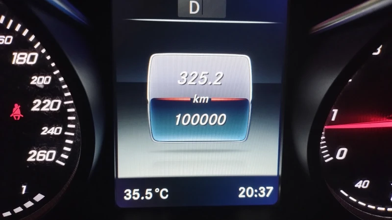 Mercedes-Benz C 300, снимка 8 - Автомобили и джипове - 53126793